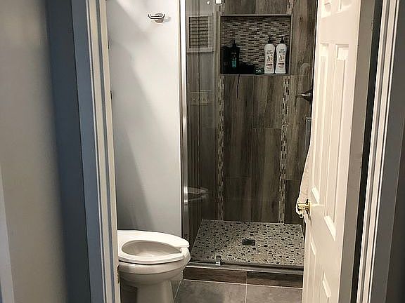 2nd image of 14705 Yukon Cir