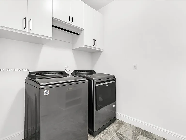 582 Parsons Way — Photo 32