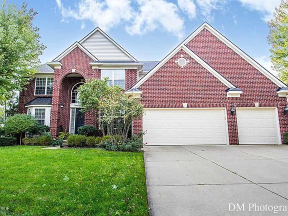 2nd image of 1202 Cambria Dr