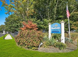 11 Toehee Pl APT 2A, Islip, NY 11751