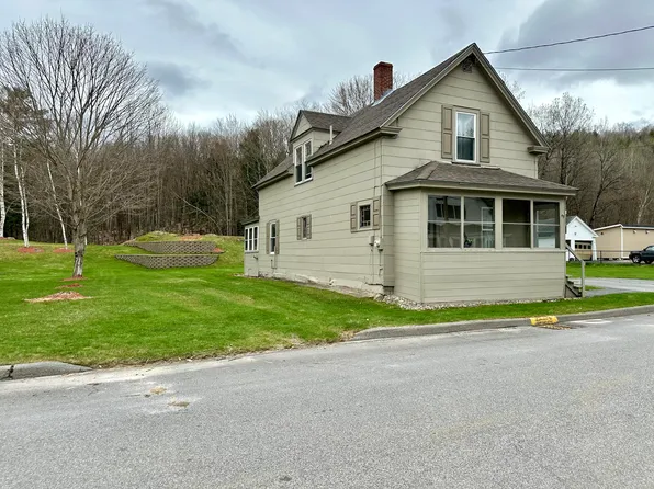 47 Holyoke Avenue, Rumford, ME 04276