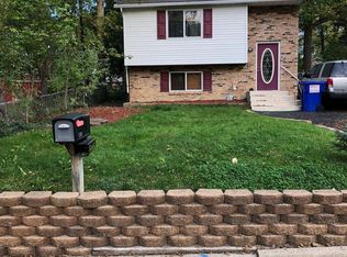 1231 S Pearce St, Owosso, MI 48867