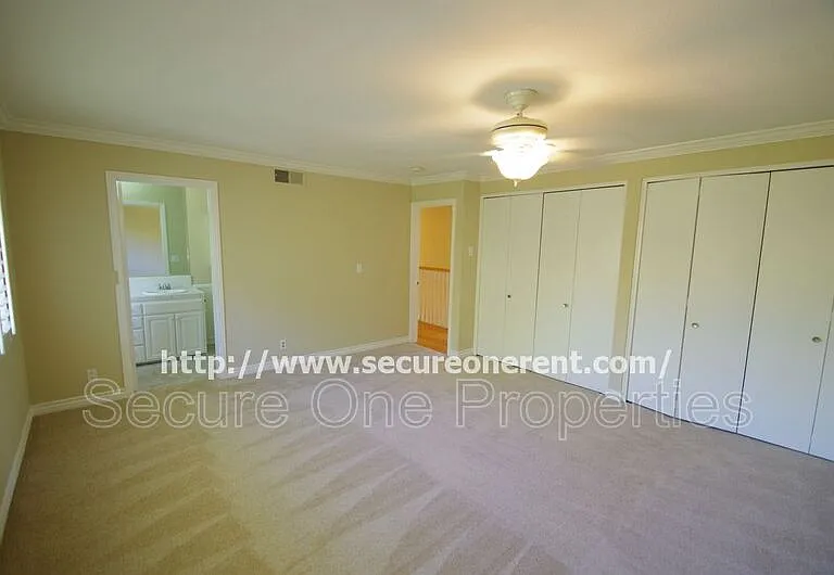 5827 Fairhaven Ave — Photo 22