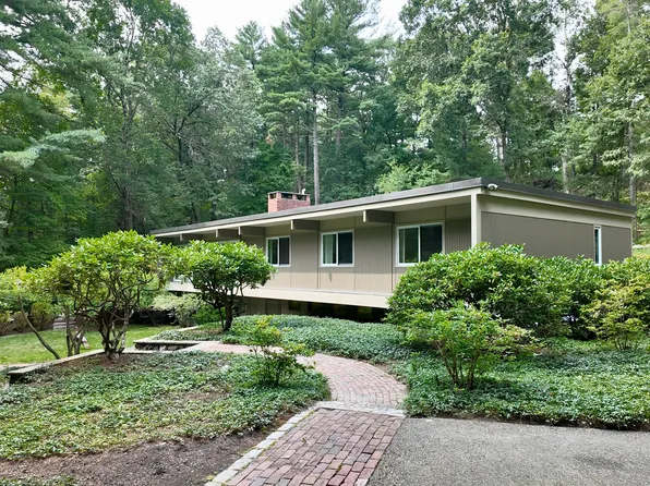 14 Overlook Dr, Weston, MA 02493