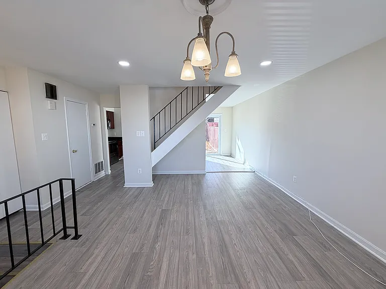 4054 Hanson Oaks Dr — Photo 4