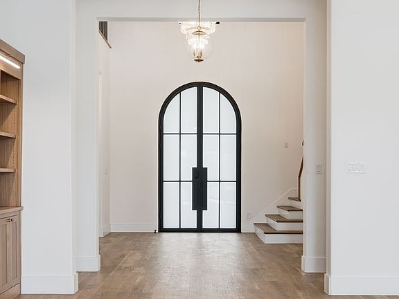 7th image of this home