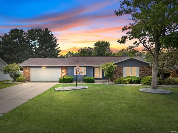 659 Heritage Ln, Warsaw, IN 46582