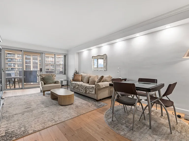 17-85 215th St #14L — Photo 1
