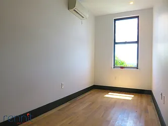 Rented by Rennit Inc.