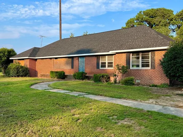 6085 Lankford Hwy, New Church, VA 23415