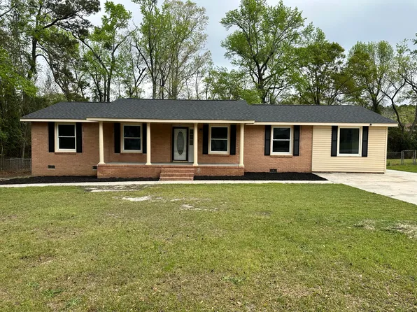 1590 Rhoad St, Orangeburg, SC 29118