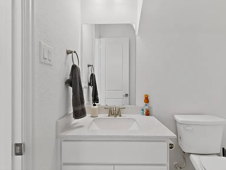 7546 Edgeware Rd — Photo 14