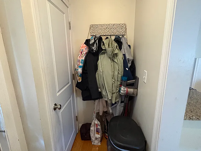 51 Avalon Ave #51 — Photo 10
