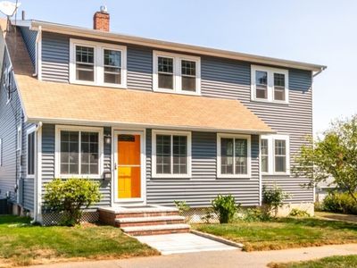 52 Amesbury St, Quincy, MA, 02171