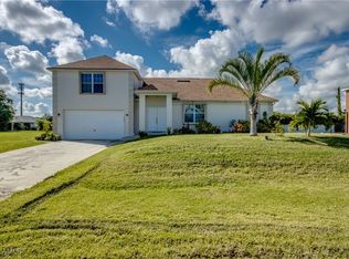 700 SW 18th Ter, Cape Coral, FL 33991