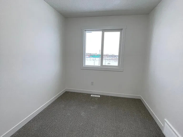 2710 66th St SW — Photo 4