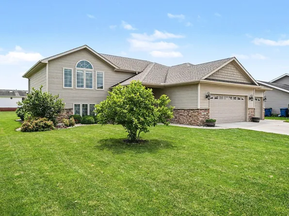 5787 W 172nd Pl, Lowell, IN 46356