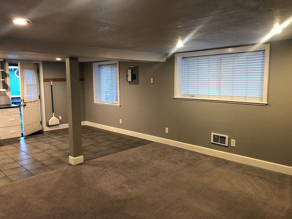 Living/dining/kitchen windows
