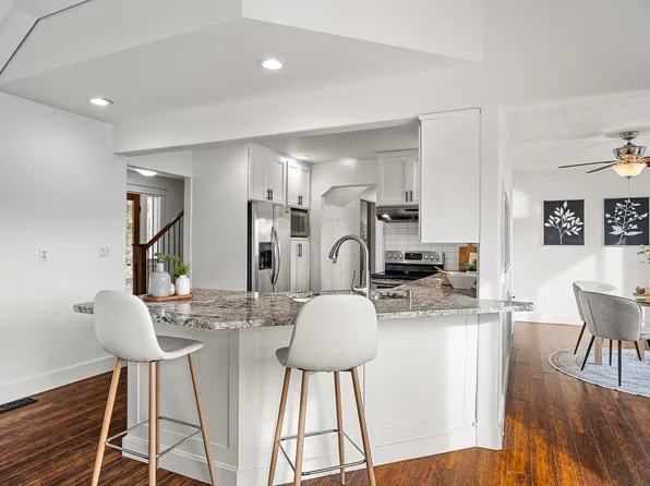 674 Udell Rd, Central Okanagan West, BC V1H 2E3