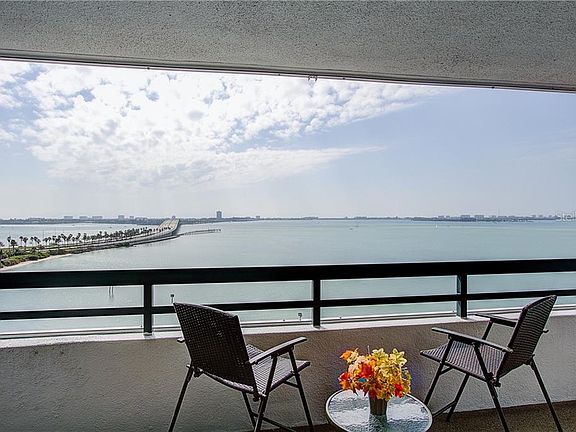 4th image of 888 Blvd Of The Arts APT 1103
