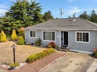 1615 Johnson St, North Bend, OR 97459