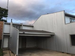 4306 52nd St APT B, Lubbock, TX 79413
