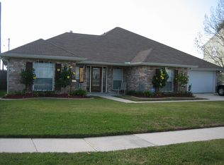 2536 W Friendship Dr, Harvey, LA 70058