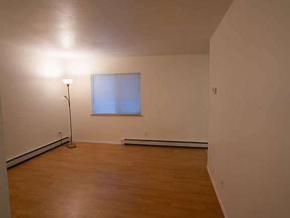 5th image of 1535 Crestline Dr #B