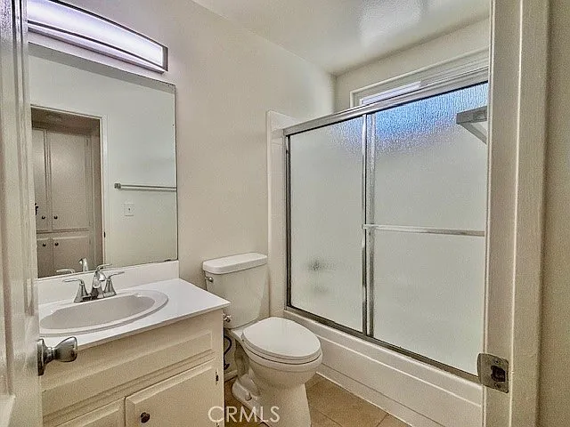 679 W 18th St #B — Photo 22
