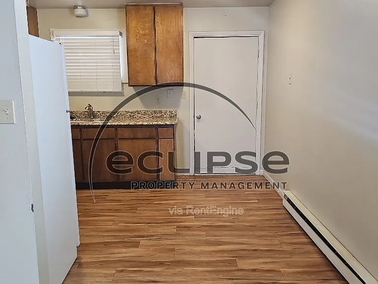 2644 Clark St — Photo 6