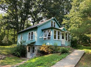 142C Chestnut St, Branford, CT 06405