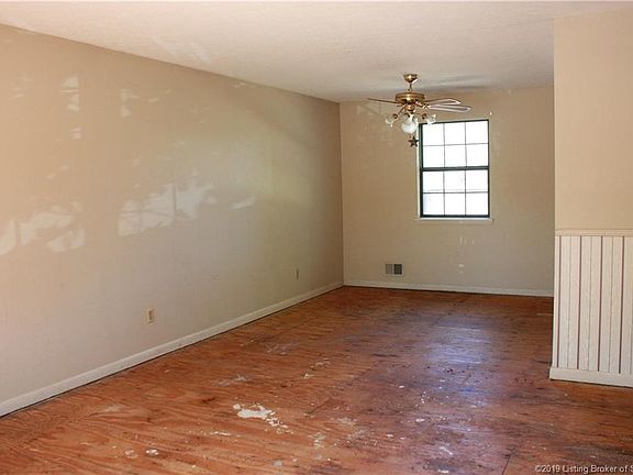 2nd image of 2705 Hampton Ct