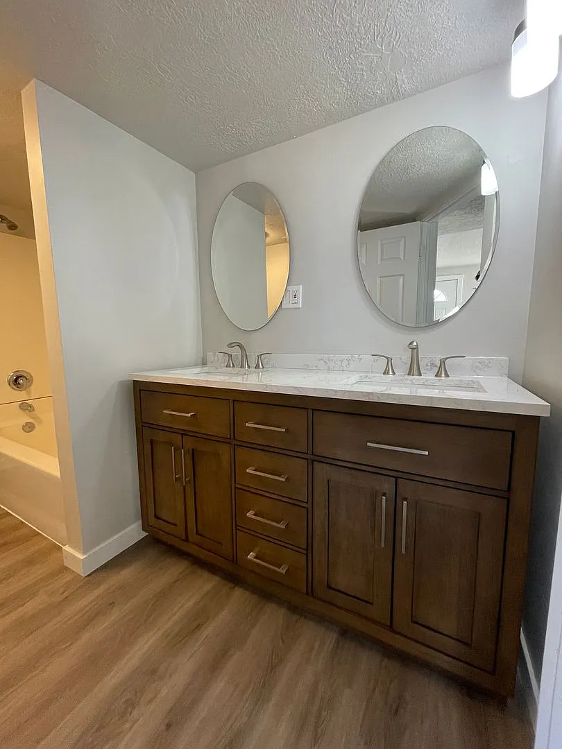 Newly remodeled 1bd/1b near shopping and restaurants! — Photo 4