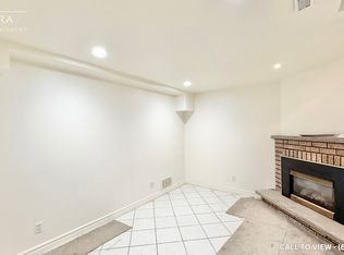 64 Keefer Ct #2, Vaughan, ON L4J 5X8