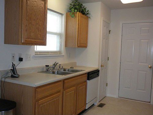 5th image of 10732 Oak Pointe Dr
