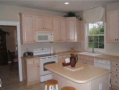 4th image of 3532 Fairway Commons Dr