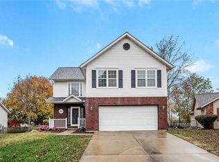 622 Rain Hollow Dr, O Fallon, IL 62269