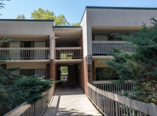 500 Umstead Dr APT C207, Chapel Hill, NC 27516