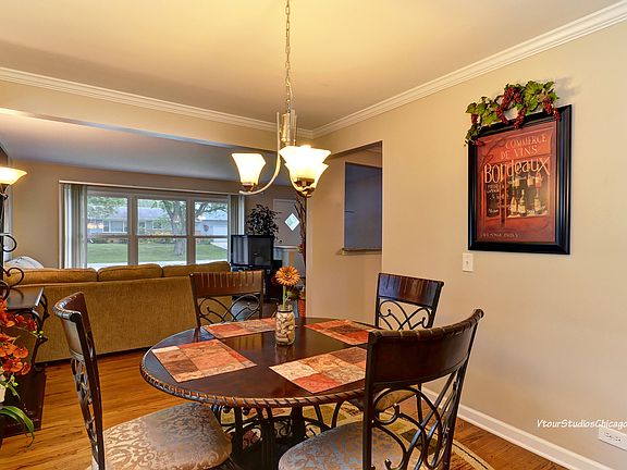 2nd image of 5338 Larkspur Ln
