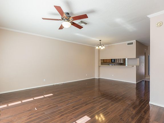 4th image of 500 N Roosevelt Ave Unit 138