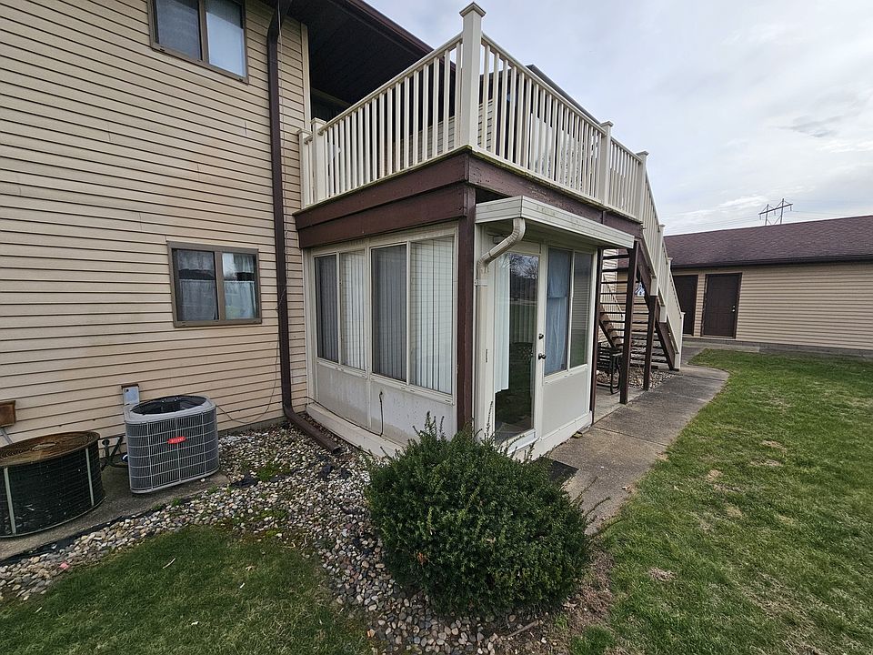 2nd image of 1801 Richardson Dr APT 2
