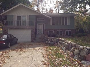 8417 78th Ave N, Brooklyn Park, MN 55445