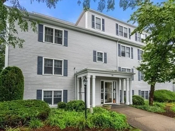 14 Webb Pl APT 1B, Mansfield, MA 02048