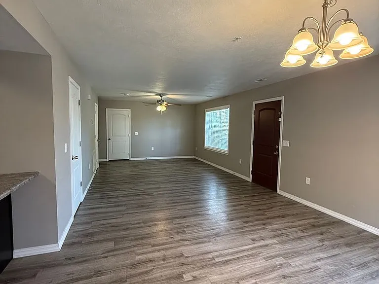 160 Sunrise Cv — Photo 25