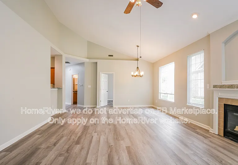 18578 Piers End Dr — Photo 3