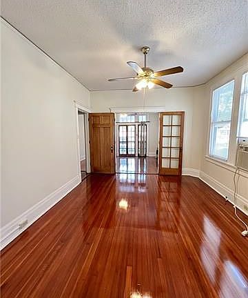 3rd image of 3918 Canal St #2