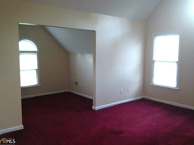 699 Oakview Trl — Photo 11