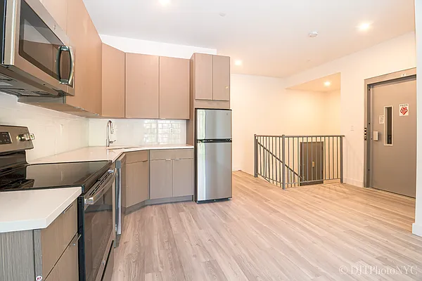 Rented by Douglas Elliman | media 29