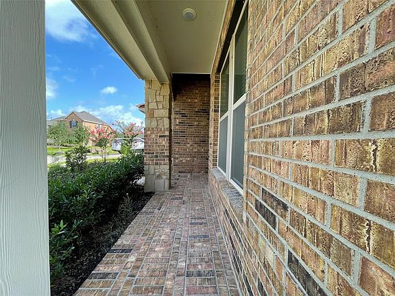5th image of 17002 Brickellbush Ct