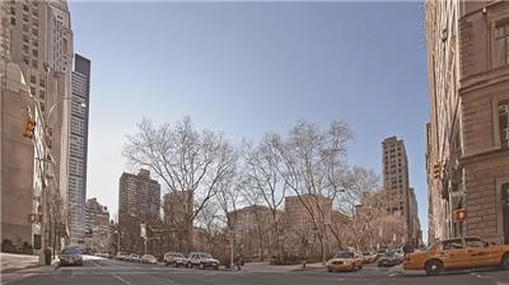 Sold by (Legacy) Elegran | media 7